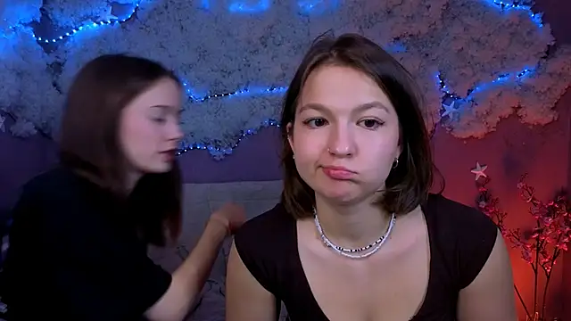 chloe ley online show from 06.08.26