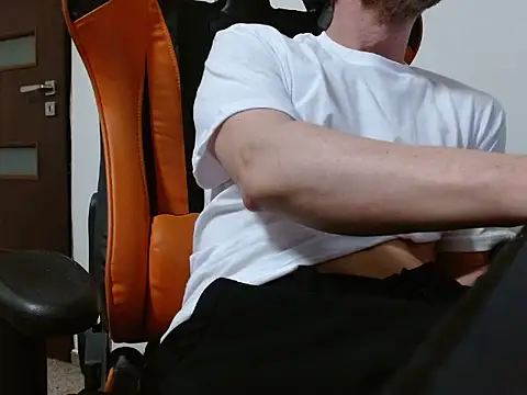 Snapshot of Sokarek chatting on 03.29.26 Sokarek online show from 03.29.26