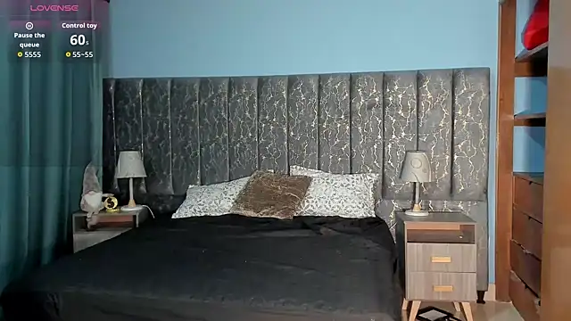 Samantha Velle online show from 04.17.26