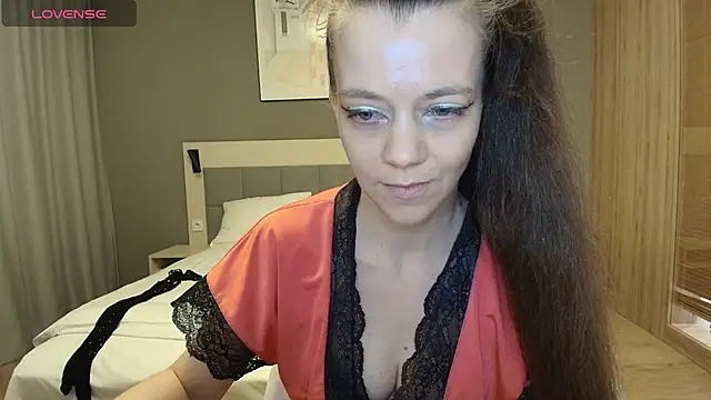 Snapshot of Yana-XX chatting on 04.14.26 Yana-XX online show from 04.14.26