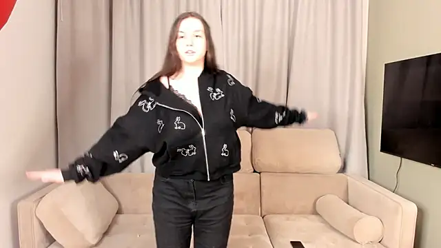 Snapshot of AmeeGalinis chatting on 03.02.26 AmeeGalinis online show from 03.02.26