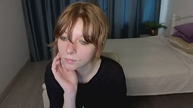 Snapshot of MollySally chatting on 07.02.26 MollySally online show from 07.02.26
