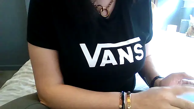 StaceyXOXO online show from 03.15.26