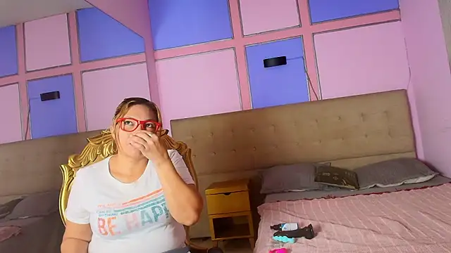 Snapshot of Dani_Queen_ chatting on 03.03.26 Dani Queen online show from 03.03.26