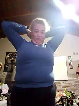 momismilf544 online show from 05.18.26