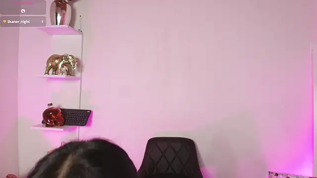 ema parkerr online show from 03.29.26