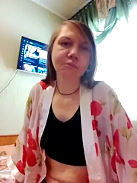 Snapshot of ValeriaCroft chatting on 02.28.26 ValeriaCroft online show from 02.28.26