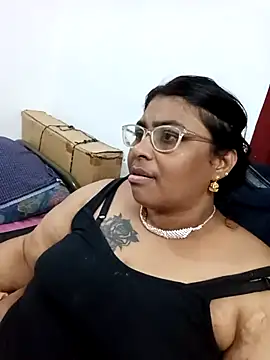 Snapshot of deepika-mallus chatting on 03.02.26 deepika-mallus online show from 03.02.26