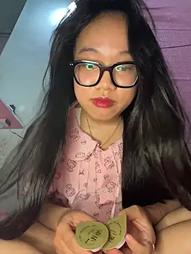 Leeeeiu online show from 04.11.26