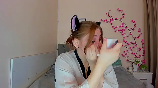 DellaRows online show from 03.20.26