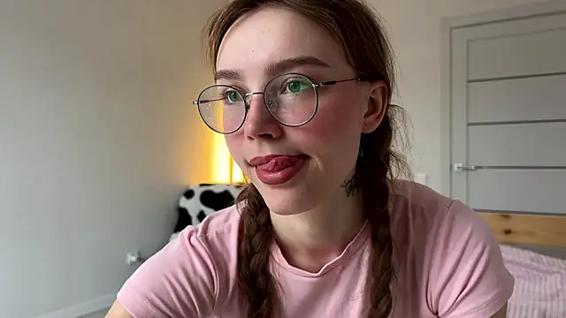 Lolatatee online show from 03.26.26