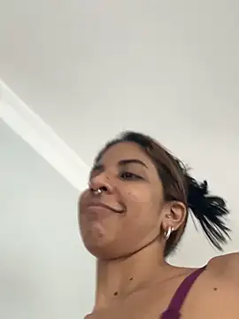 VioletaHills  online show from 04.11.26