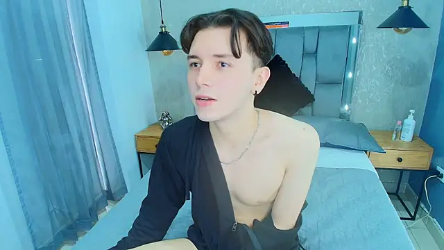 hollannd  online show from 03.30.26