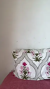 MidnightLoversX online show from 04.14.26