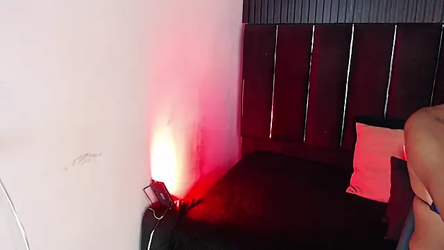 Tiana Glow2 online show from 04.22.26