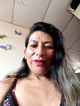 Lucia Rios online show from 04.19.26