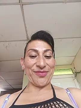 Lucia Rios online show from 06.04.26