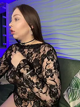 Snapshot of _CarlaDoll chatting on 06.16.26 CarlaDoll online show from 06.16.26