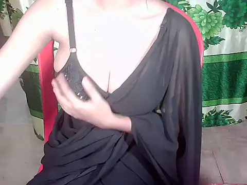 Snapshot of hot-_girls chatting on 06.23.26 hot- girls online show from 06.23.26