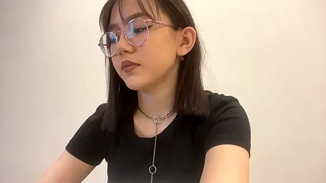 Snapshot of SolvedGlobe chatting on 02.28.26 SolvedGlobe online show from 02.28.26