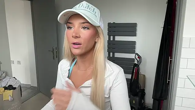 Naughtyblondex online show from 04.12.26