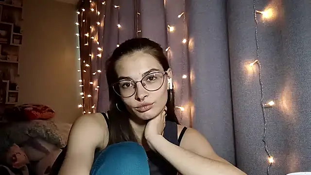 Snapshot of JInaMillsap chatting on 04.01.26 JInaMillsap online show from 04.01.26