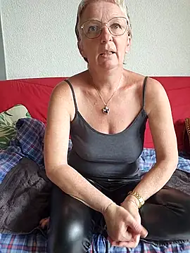 lescoquinsdu40 online show from 04.02.26