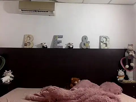 mommy-Milf online show from 03.29.26