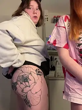 Snapshot of soft_focus chatting on 04.04.26 soft focus online show from 04.04.26