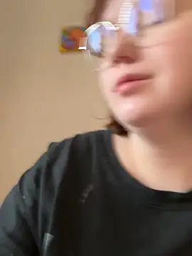 Snapshot of soft_focus chatting on 04.14.26 soft focus online show from 04.14.26