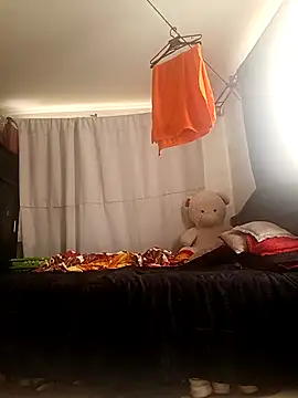 solopetalo online show from 04.06.26