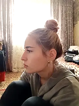 Snapshot of Dlyara chatting on 03.02.26 Dlyara online show from 03.02.26