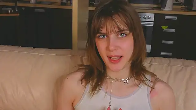 Snapshot of CloverRyan chatting on 03.02.26 CloverRyan online show from 03.02.26