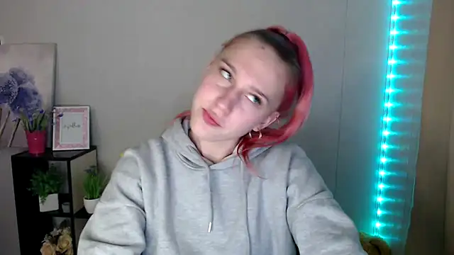 Scarlett lil online show from 04.18.26