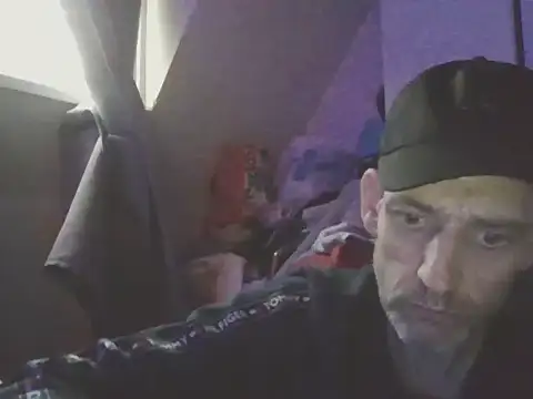 DOUBLETROUBLE7773 online show from 04.04.26