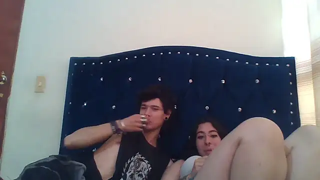 Moonandzukko online show from 05.07.26