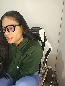 Snapshot of KathLovee chatting on 05.26.26 KathLovee online show from 05.26.26