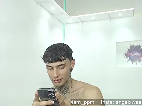 yourxcyberxangel online show from 04.12.26