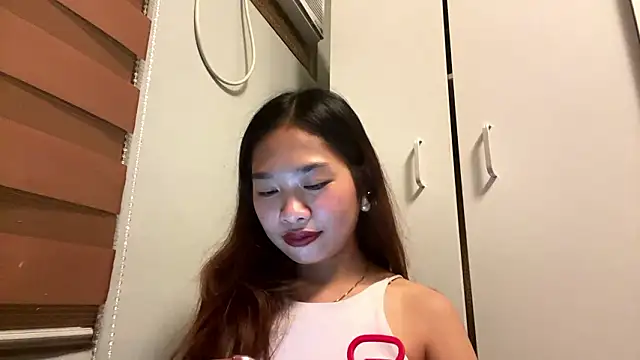 LakieshaZorrilla online show from 03.04.26