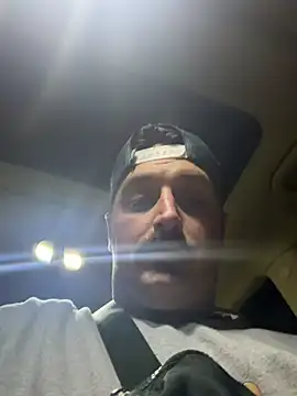 Snapshot of PoundedCajunGuy93 chatting on 04.29.26 PoundedCajunGuy93 online show from 04.29.26