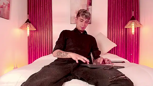 Max Hader  online show from 03.09.26