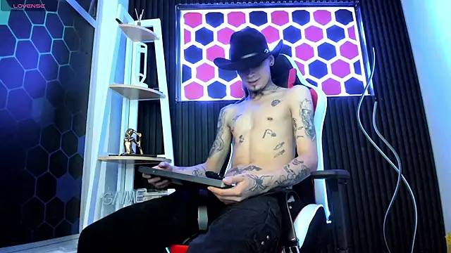 Max Hader  online show from 03.13.26