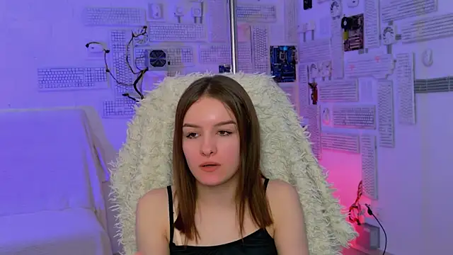 Snapshot of KellieBanshe chatting on 06.18.26 KellieBanshe online show from 06.18.26