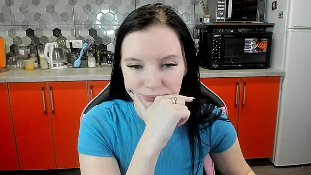 Snapshot of Mary_Blu chatting on 01.31.25 Mary Blu online show from 01.31.25