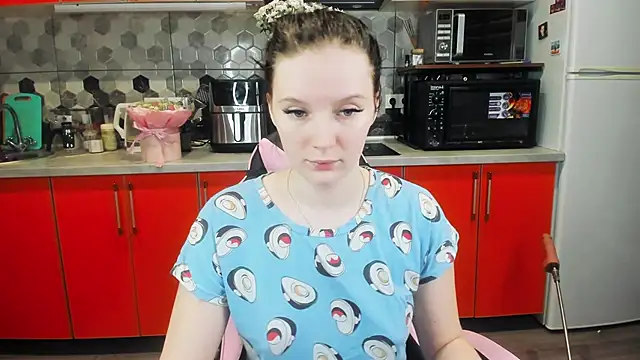 Snapshot of Mary_Blu chatting on 02.05.25 Mary Blu online show from 02.05.25