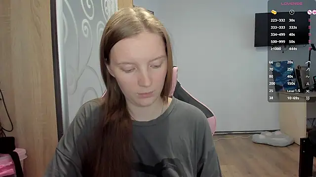 Snapshot of Mary_Blu chatting on 09.30.25 Mary Blu online show from 09.30.25