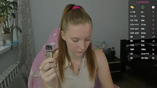 Snapshot of Mary_Blu chatting on 11.17.25 Mary Blu online show from 11.17.25