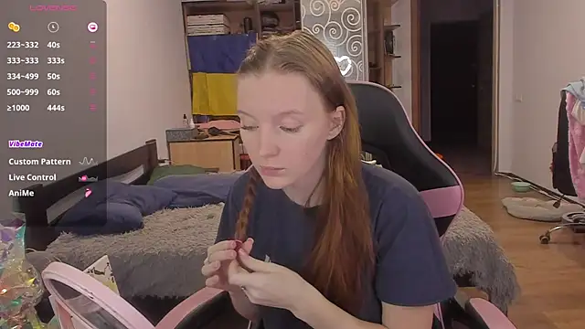 Snapshot of Mary_Blu chatting on 11.28.25 Mary Blu online show from 11.28.25