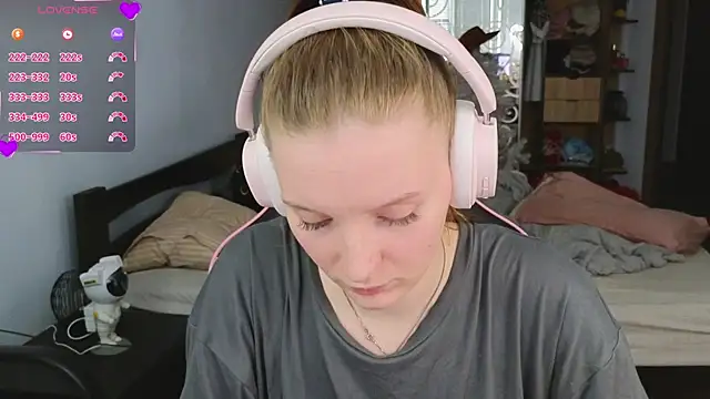 Mary Blu online show from 01.12.26