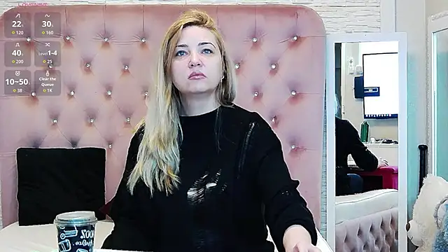 MellanieBliss online show from 04.30.26
